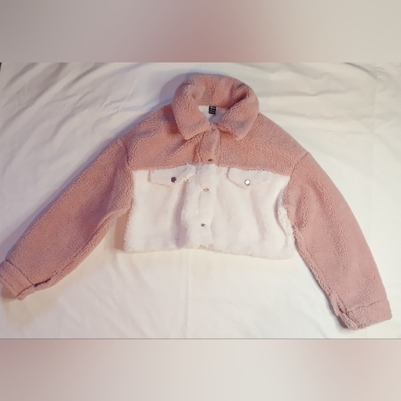 SHEIN Jackets & Blazers - Shein Women Pink/White Drop Shoulder Soft Plush Crop Jacket Size Large